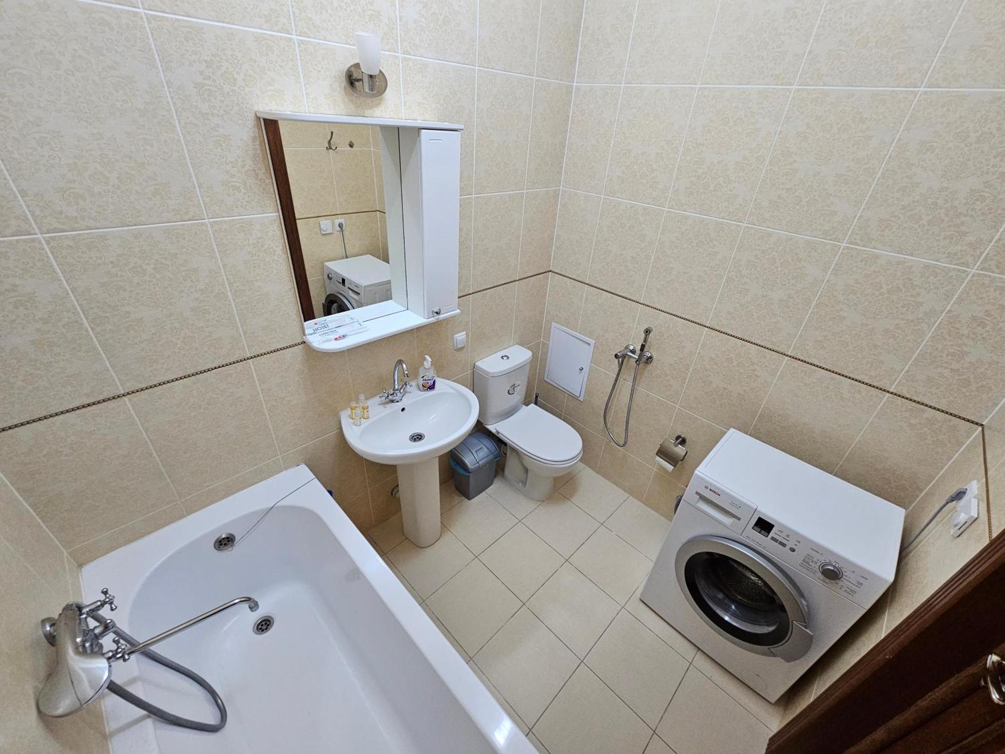 Ernaz Plus Apartments-Expo-Boulevard 130 Astana Extérieur photo