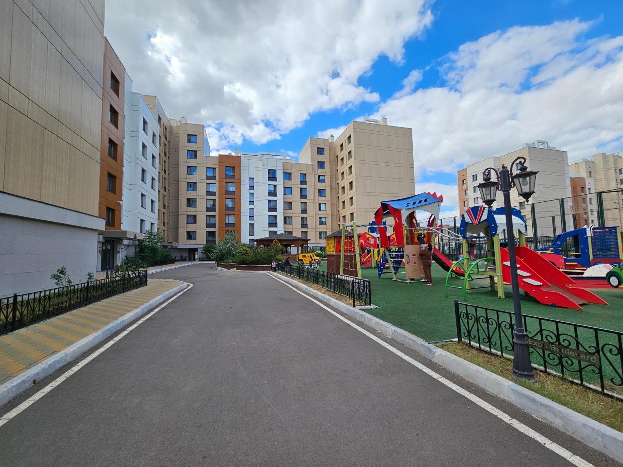 Ernaz Plus Apartments-Expo-Boulevard 130 Astana Extérieur photo