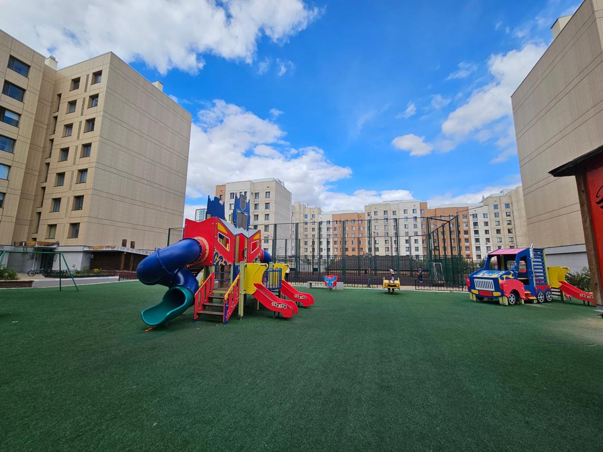 Ernaz Plus Apartments-Expo-Boulevard 130 Astana Extérieur photo