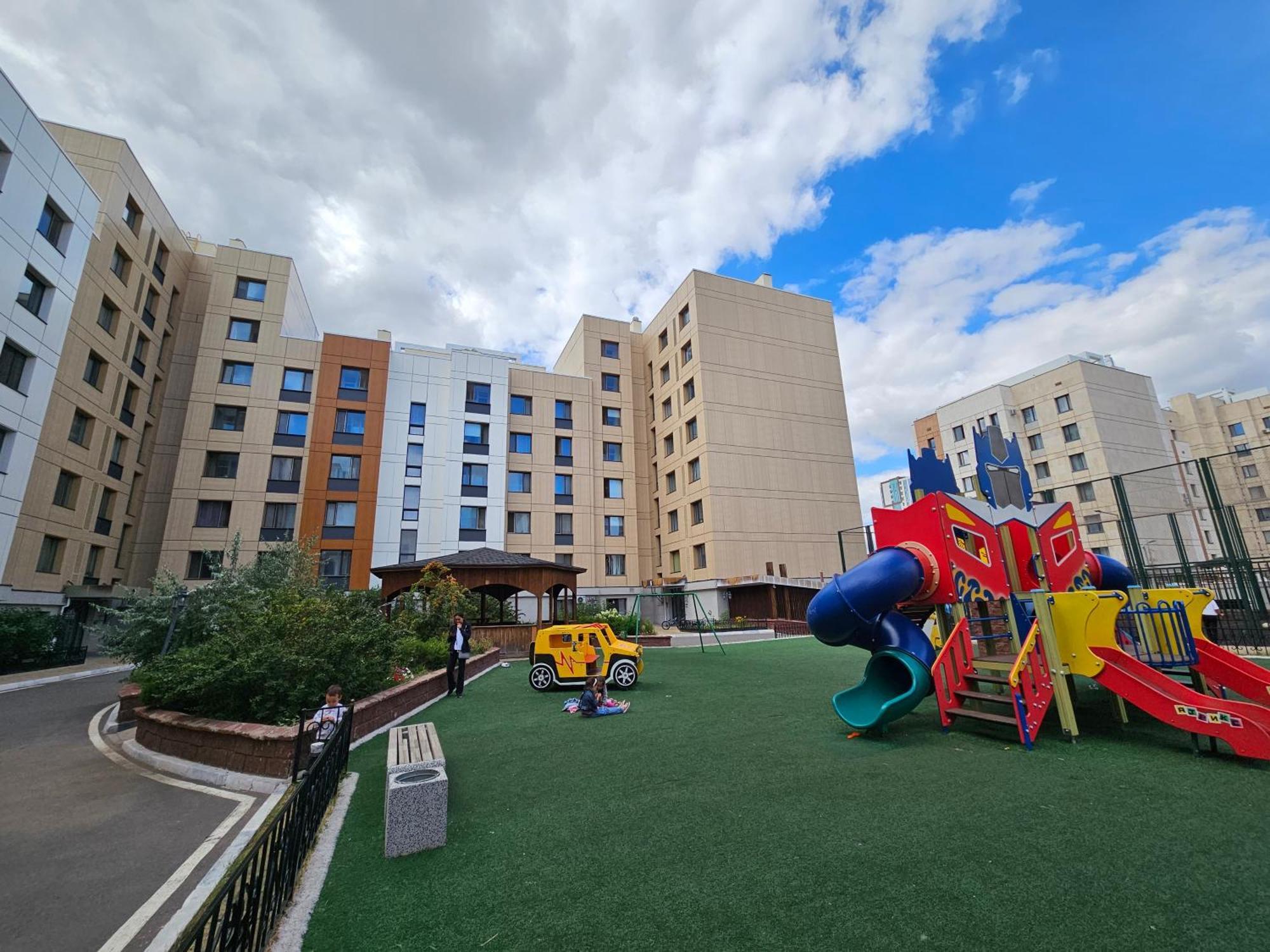 Ernaz Plus Apartments-Expo-Boulevard 130 Astana Extérieur photo